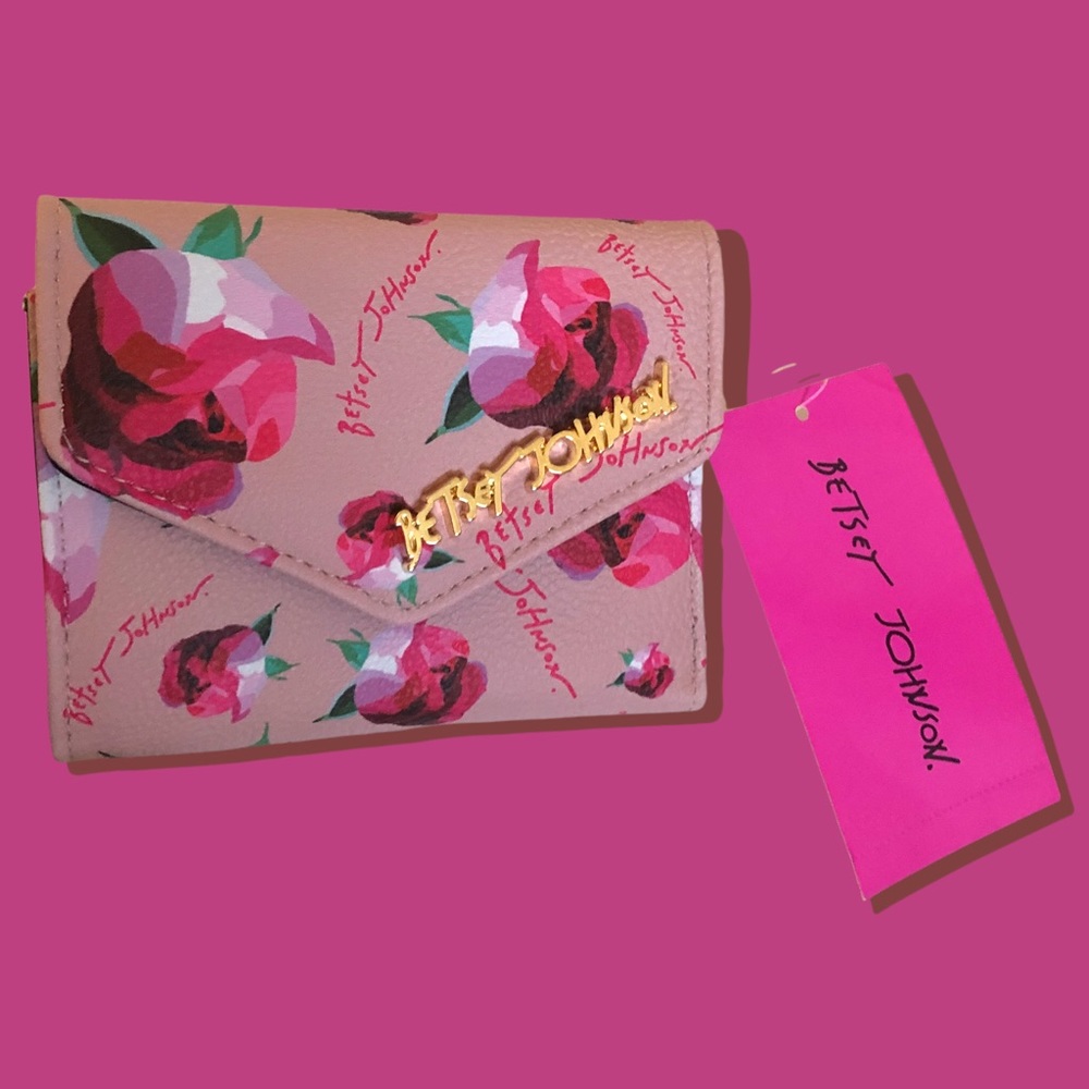 💋 Luv Betsey | Lana Flap Peachy Vegan Leather Wallet Pink Multi Rose 🌹 Pattern - Picture 2 of 9